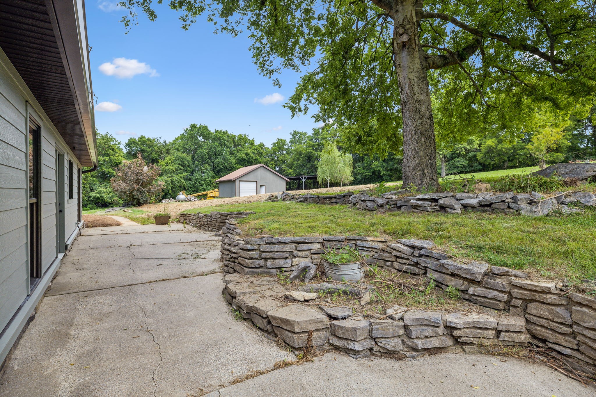 969 Trice Road Lebanon, TN 37087 - Photo 38 of 47 a view of yard with tree