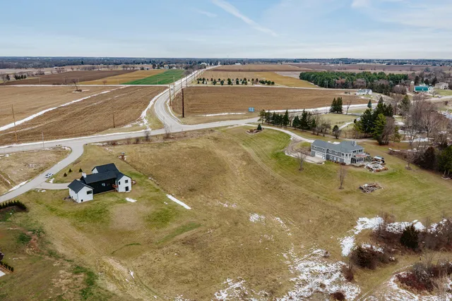 $250,000 | 1400 Richmond Road, Unit LT6, Twin Lakes, WI 53181