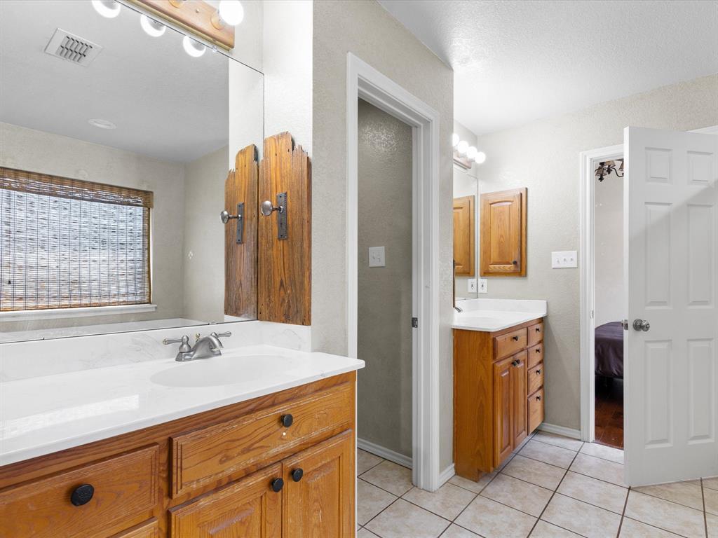 768 Longbranch Drive Decatur, TX 76234 - Photo 18 of 39 private water closet