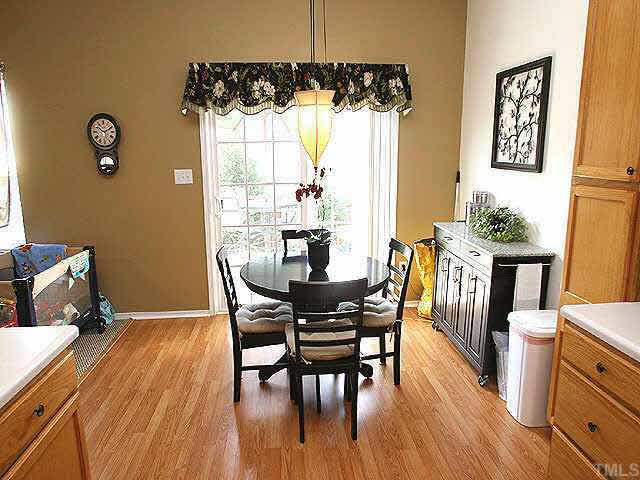 5724 Enoree Lane Raleigh, NC 27616 - Photo 5 of 8 Gallery Image 5
