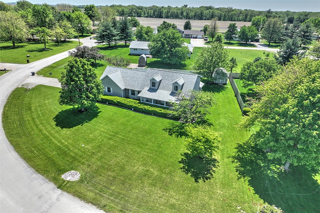 8165 Burgett Drive Decatur, IL 62521 - Photo 27 of 29