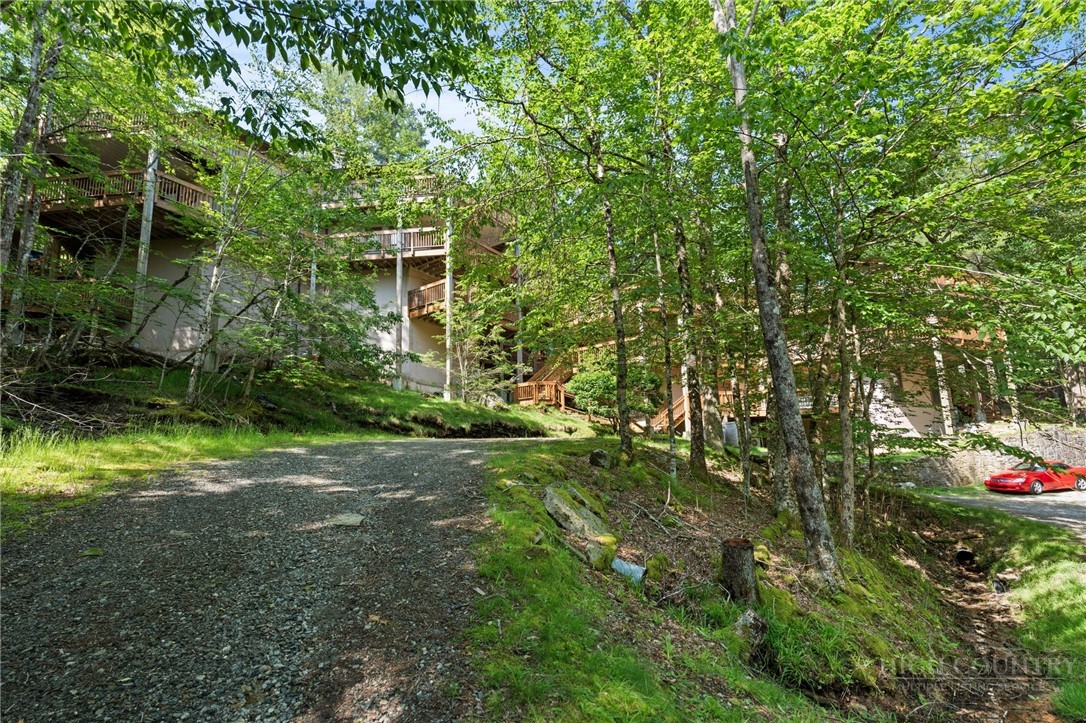 105 Hornbeam Road, Unit B4 Beech Mountain, NC 28604 - Photo 19 of 20