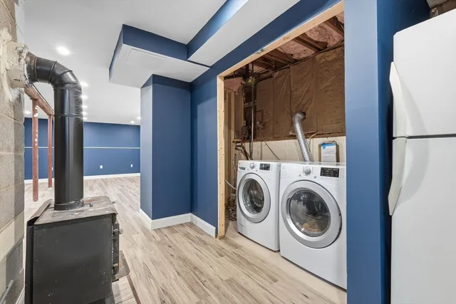 a view of a storage & utility room