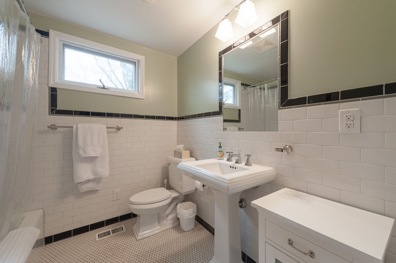 601 South Ballantine Road Bloomington, IN 47401 - Photo 11 of 34 Gallery Image 11