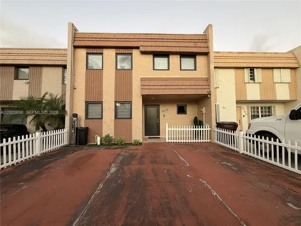 $520,000 | 8155 West 9th Court, Hialeah, FL 33014