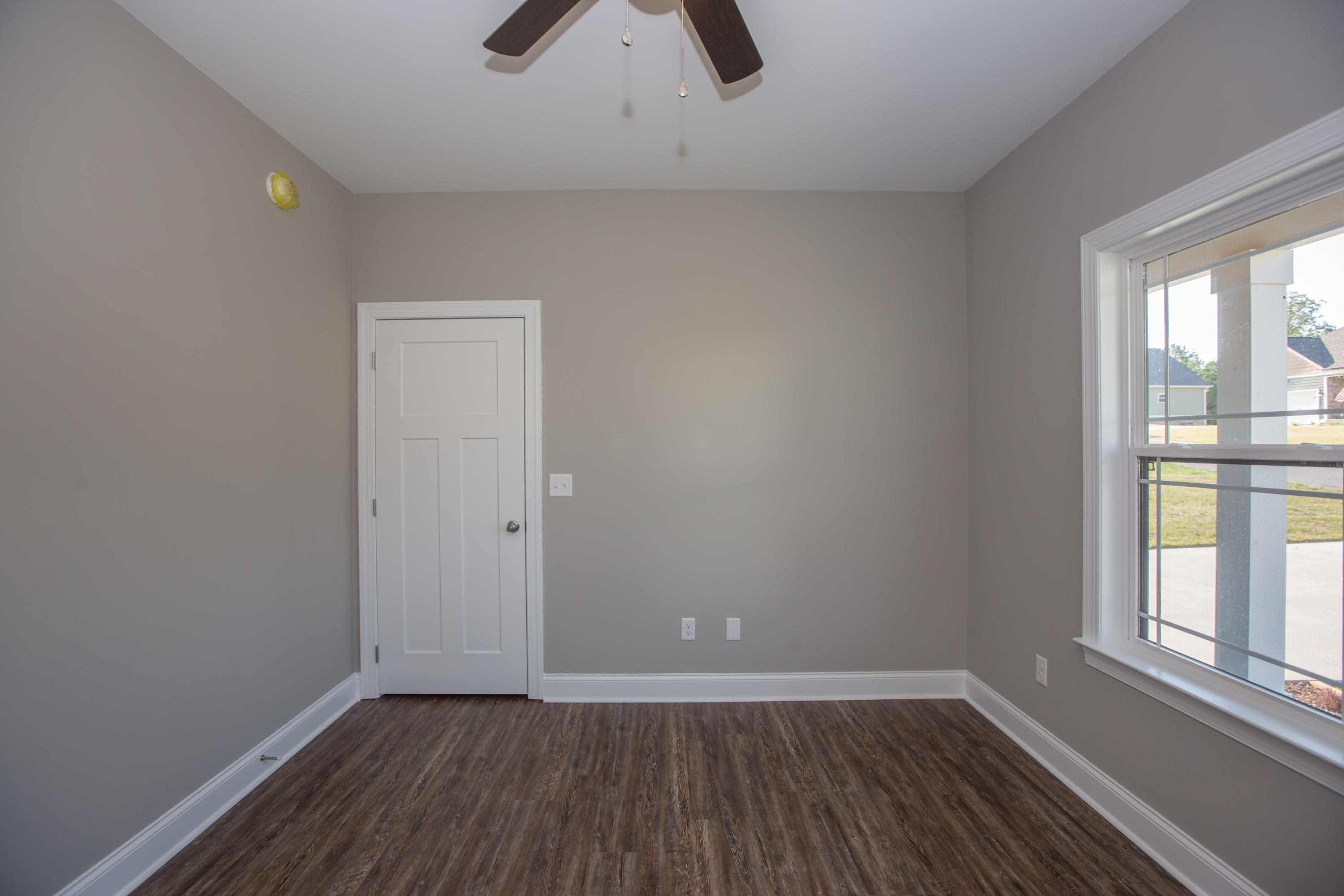 154 Senduro Pass Rock Spring, GA 30739 - Photo 11 of 39 154 Senduro Pass -9494