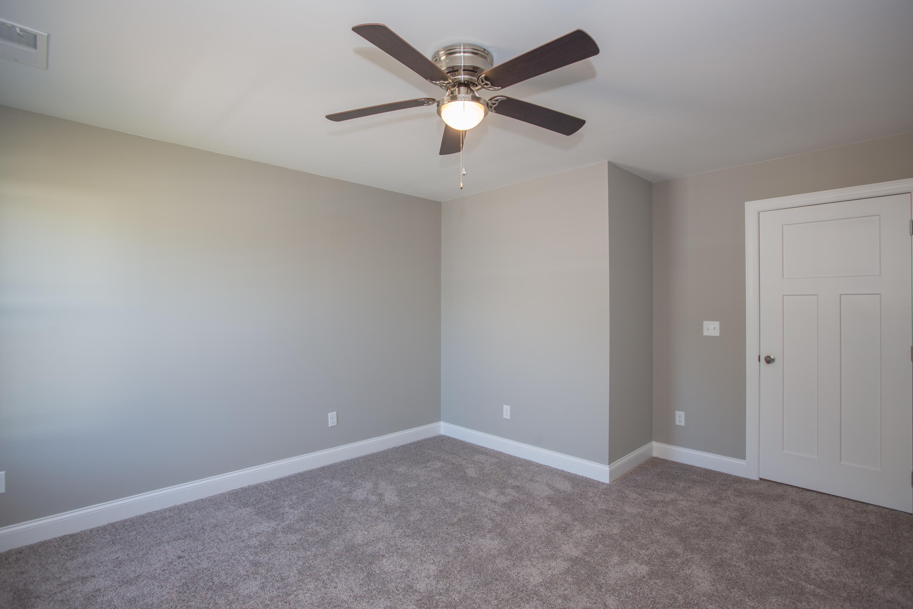 154 Senduro Pass Rock Spring, GA 30739 - Photo 26 of 39 154 Senduro Pass -9515
