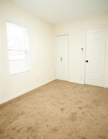 $154,900 | 816 South Lake Drive, Independence, MO 64053