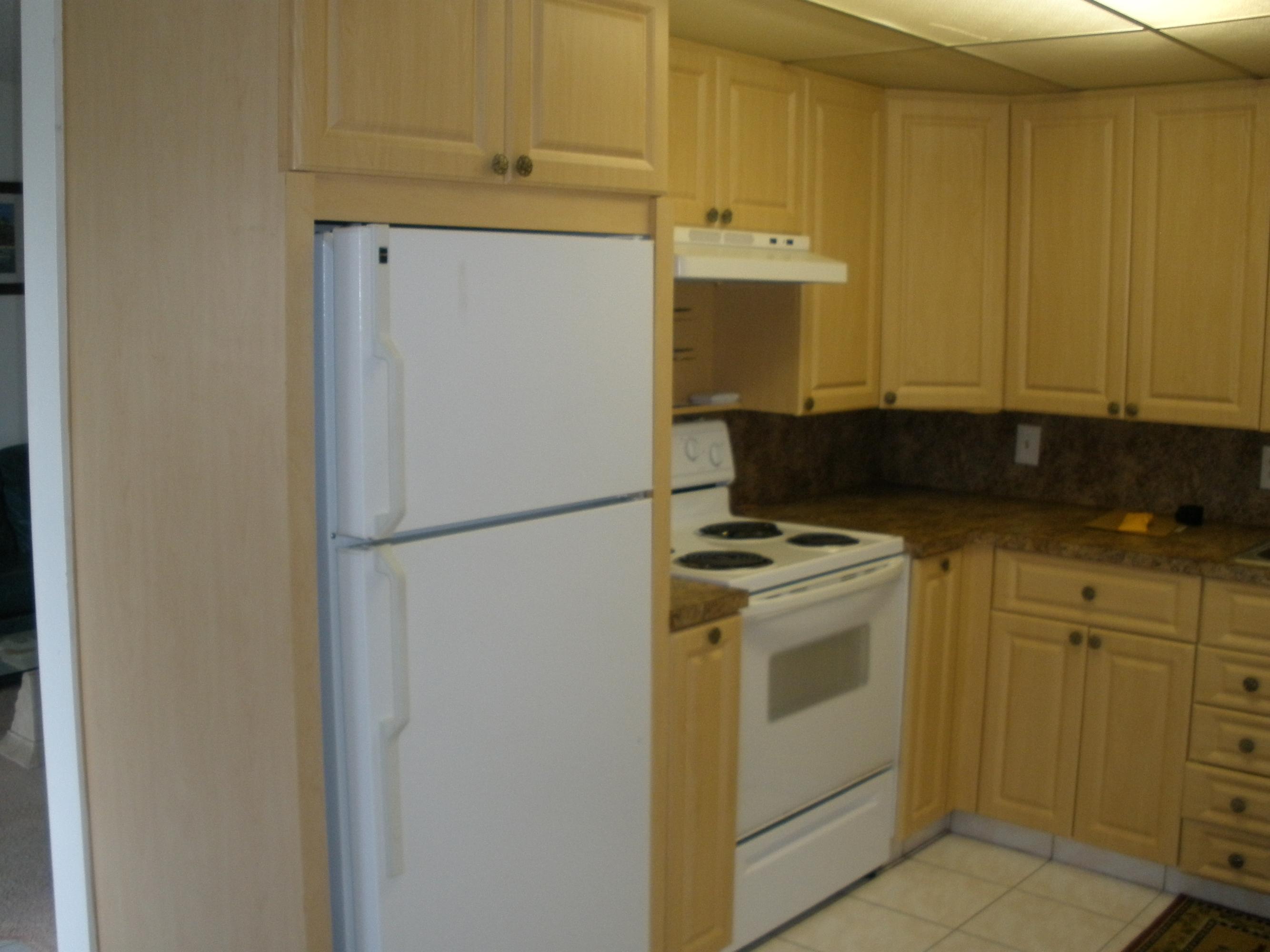 4002 Lincoln A, Unit A Boca Raton, FL 33434 - Photo 3 of 12 Kitchen