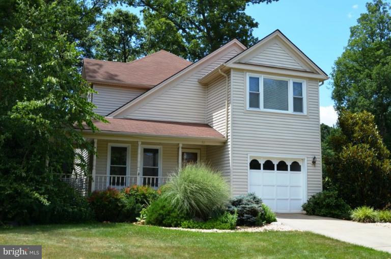 51 Carrollton Road Sterling, VA 20165 - Photo 20 of 28 Exterior (Front)