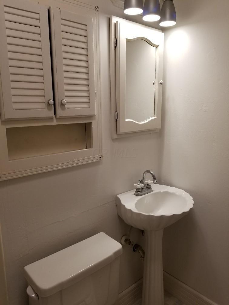 837 Stockbridge Road Columbus, OH 43207 - Photo 11 of 25 Gallery Image 11
