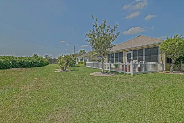 $324,999 | 14004 Southeast 94th Avenue, Summerfield, FL 34491