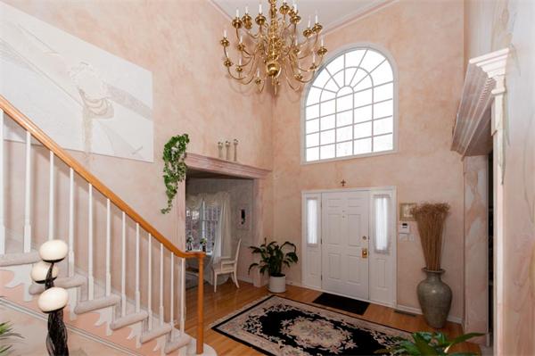 55 Aldrich Road Canton, MA 02021 - Photo 2 of 30 Gallery Image 2