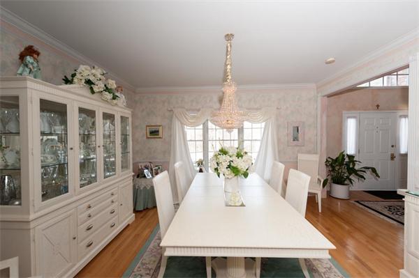 55 Aldrich Road Canton, MA 02021 - Photo 4 of 30 Gallery Image 4