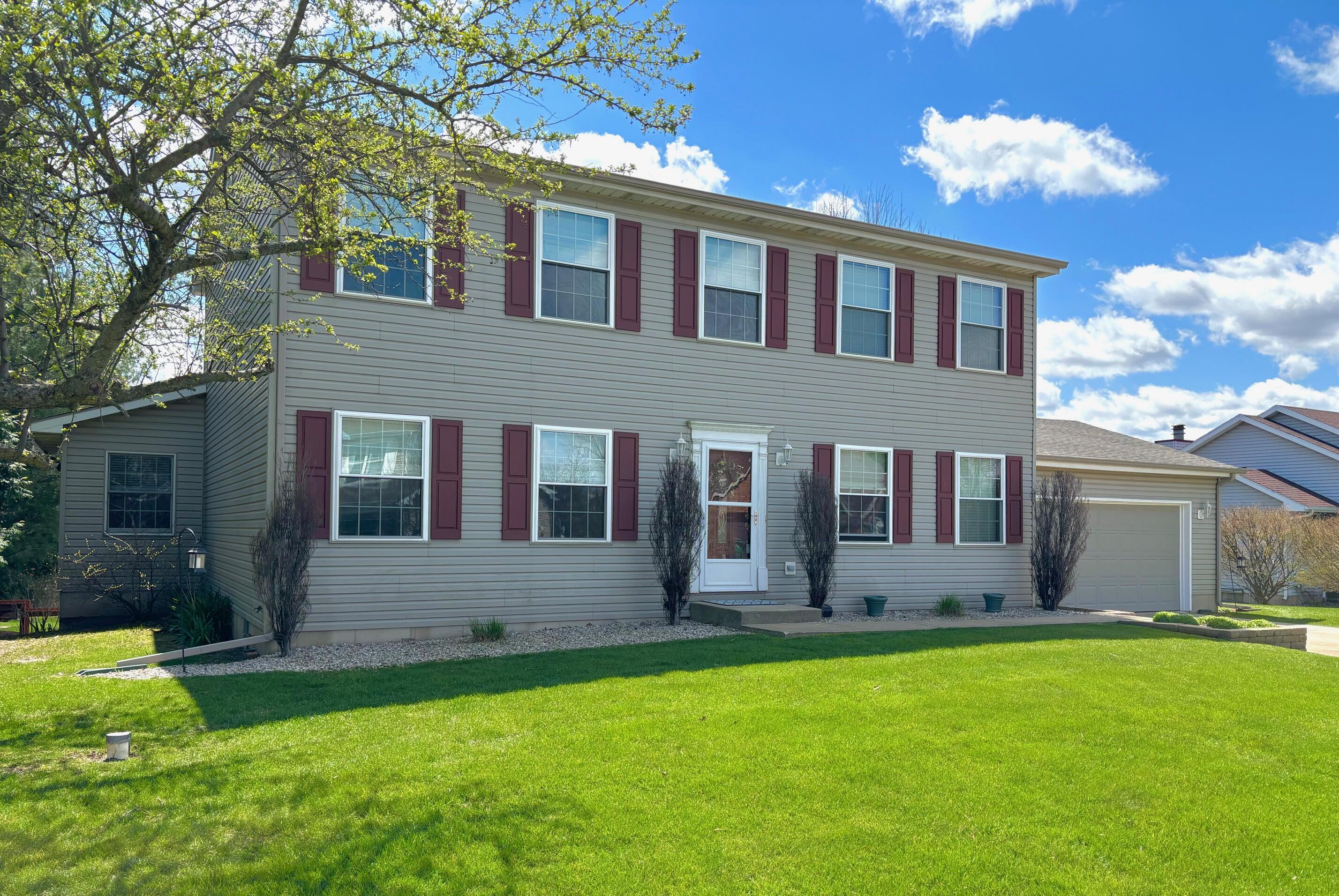7975 East 99th Lane Crown Point, IN 46307 - Photo 1 of 52 2856x1912