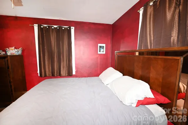 $178,900 | 614 South Ashe Avenue, Newton, NC 28658