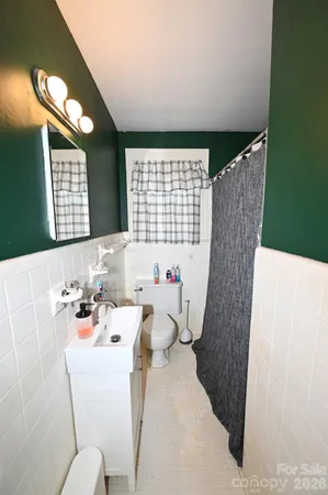 $178,900 | 614 South Ashe Avenue, Newton, NC 28658