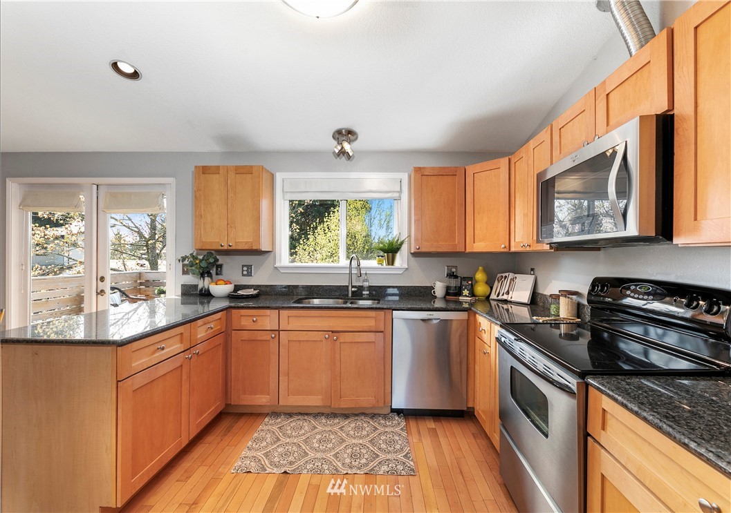 3545 Southwest 100th Street Seattle, WA 98146 - Photo 11 of 25 Gallery Image 11
