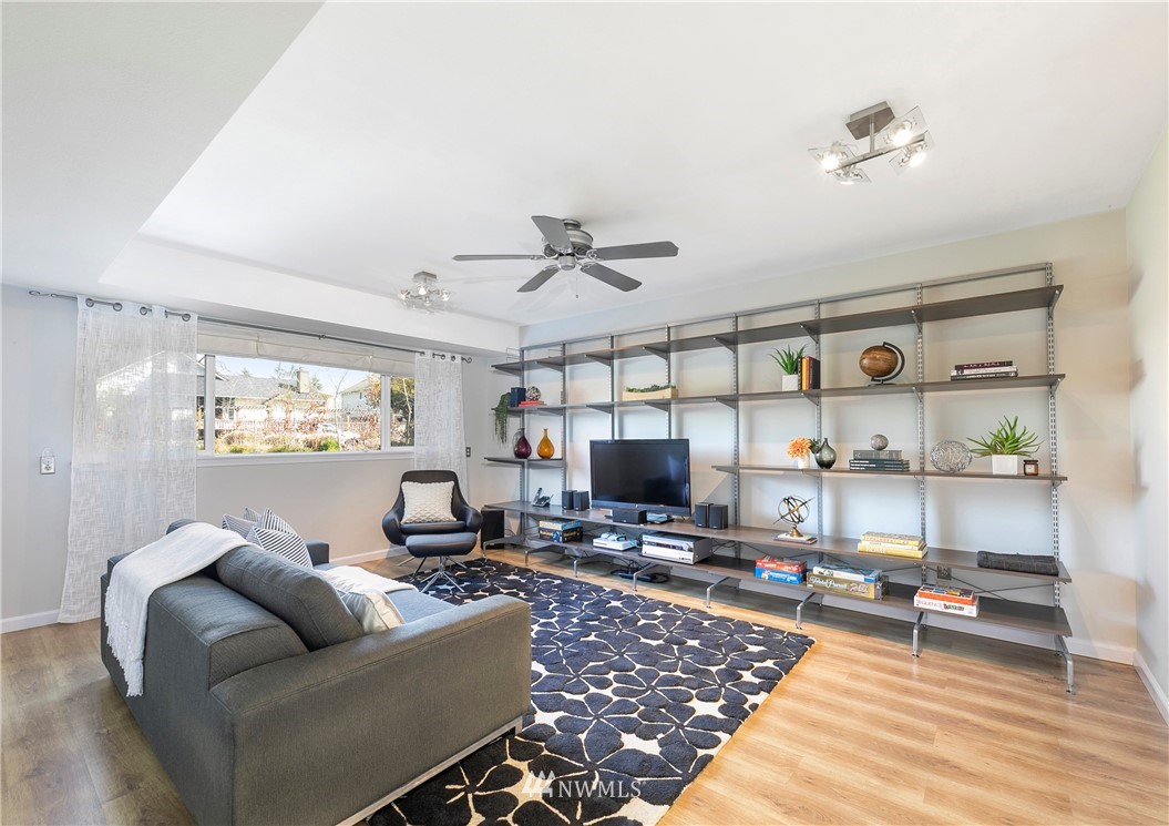 3545 Southwest 100th Street Seattle, WA 98146 - Photo 19 of 25 Gallery Image 19