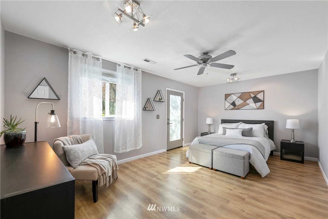 3545 Southwest 100th Street Seattle, WA 98146 - Photo 22 of 25 Gallery Image 22