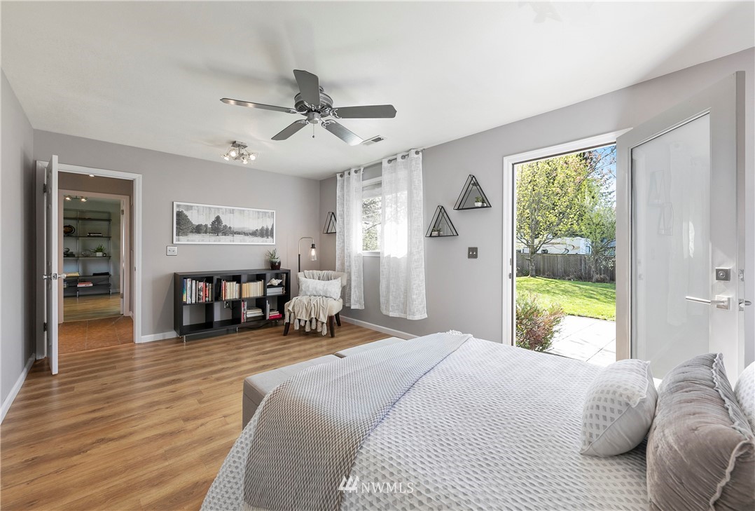 3545 Southwest 100th Street Seattle, WA 98146 - Photo 23 of 25 Gallery Image 23