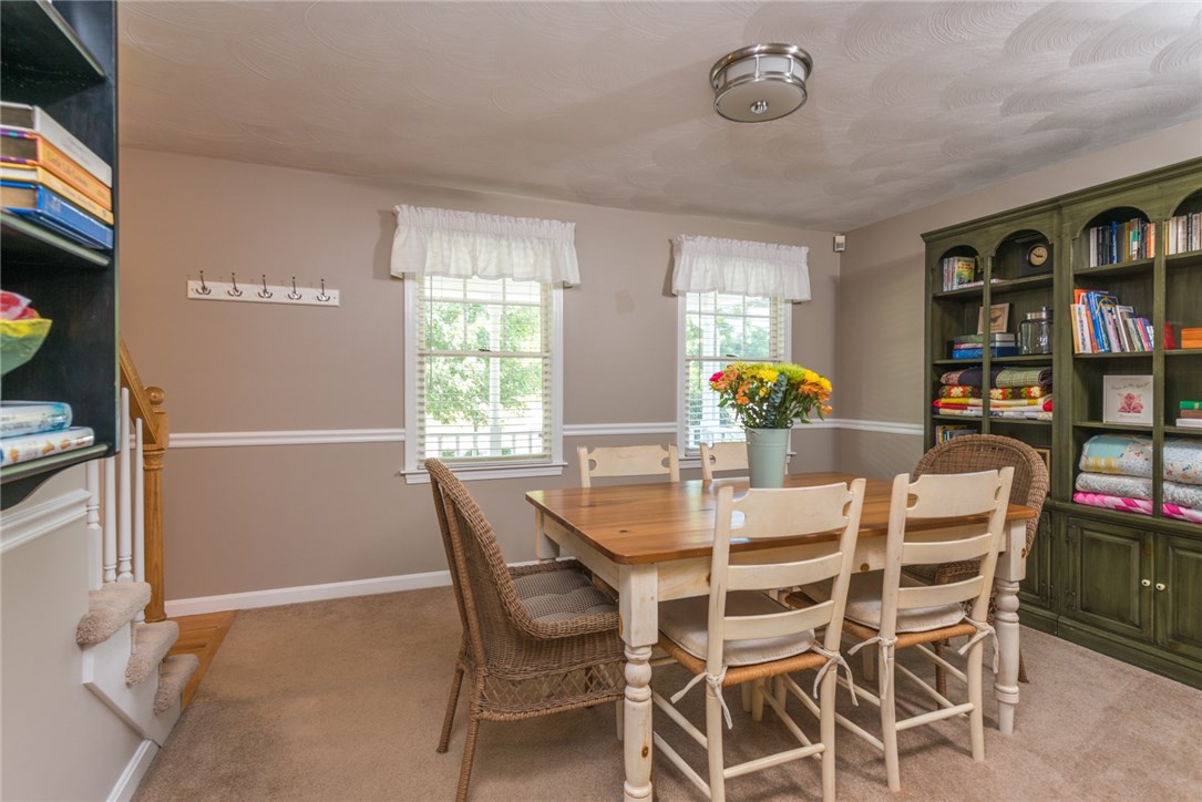 19 Doire Road Cumberland, RI 02864 - Photo 13 of 34
