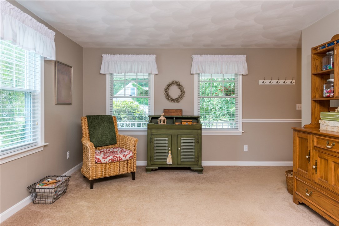 19 Doire Road Cumberland, RI 02864 - Photo 16 of 34