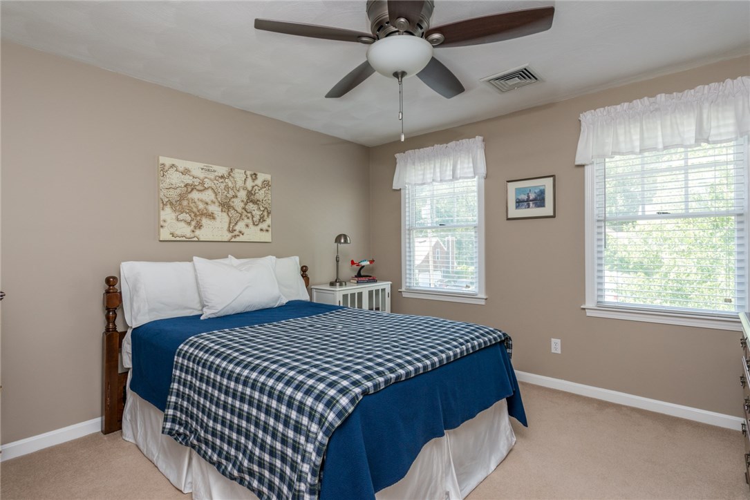 19 Doire Road Cumberland, RI 02864 - Photo 23 of 34