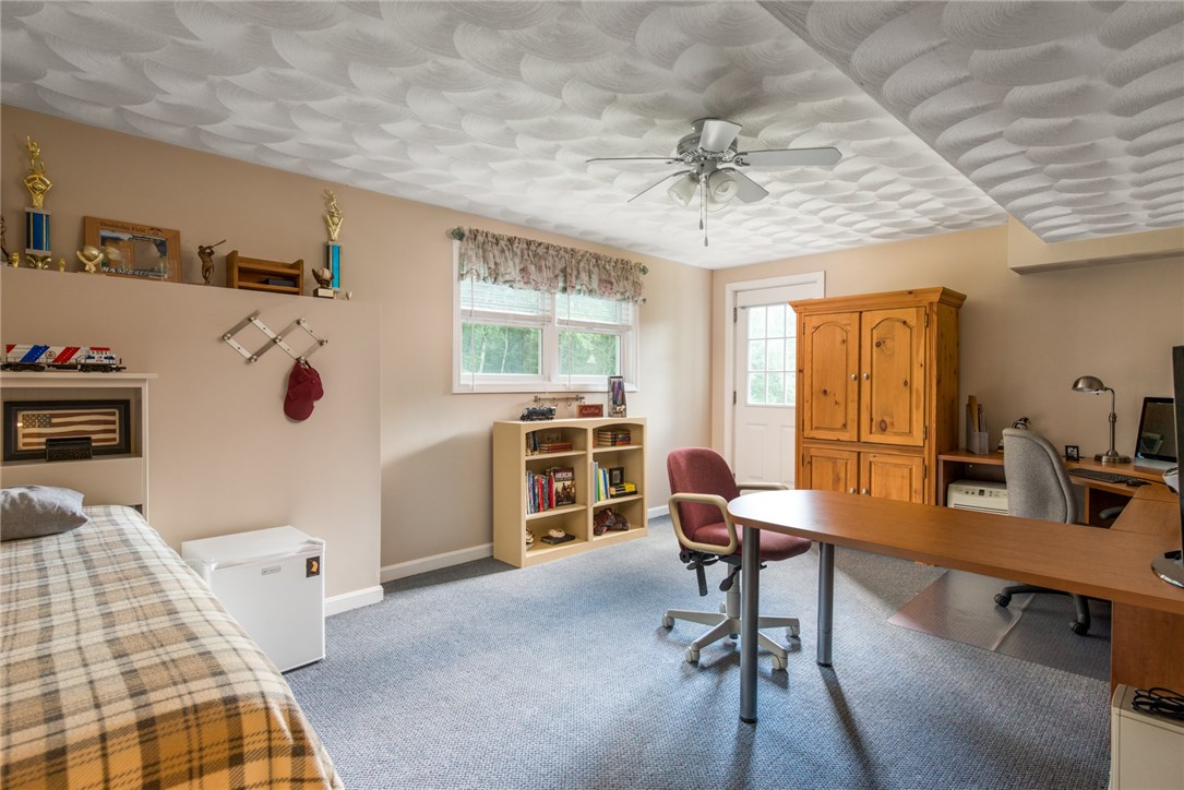19 Doire Road Cumberland, RI 02864 - Photo 28 of 34