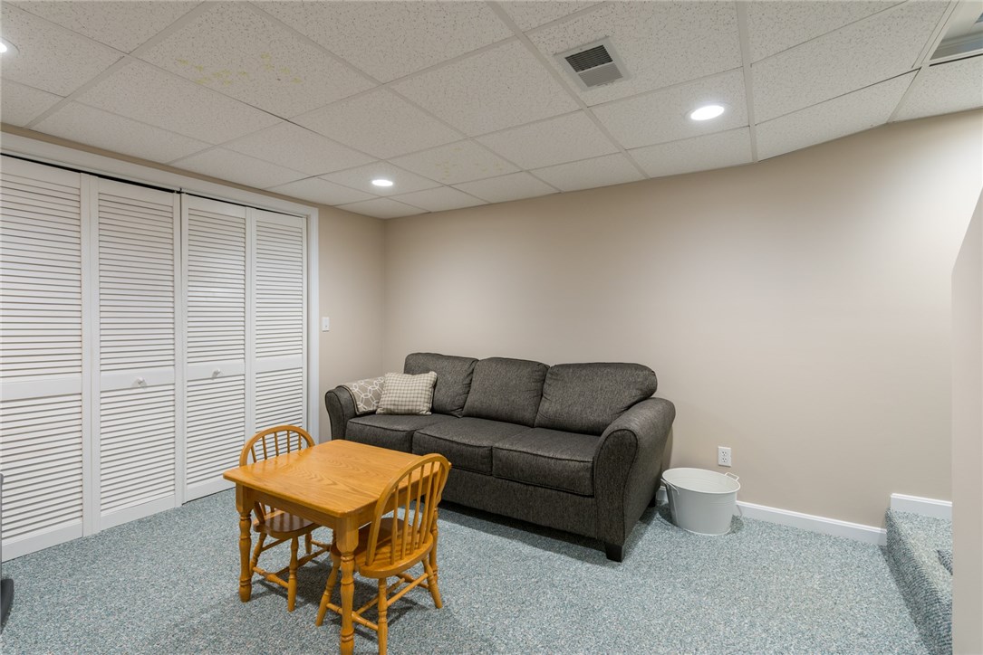 19 Doire Road Cumberland, RI 02864 - Photo 29 of 34