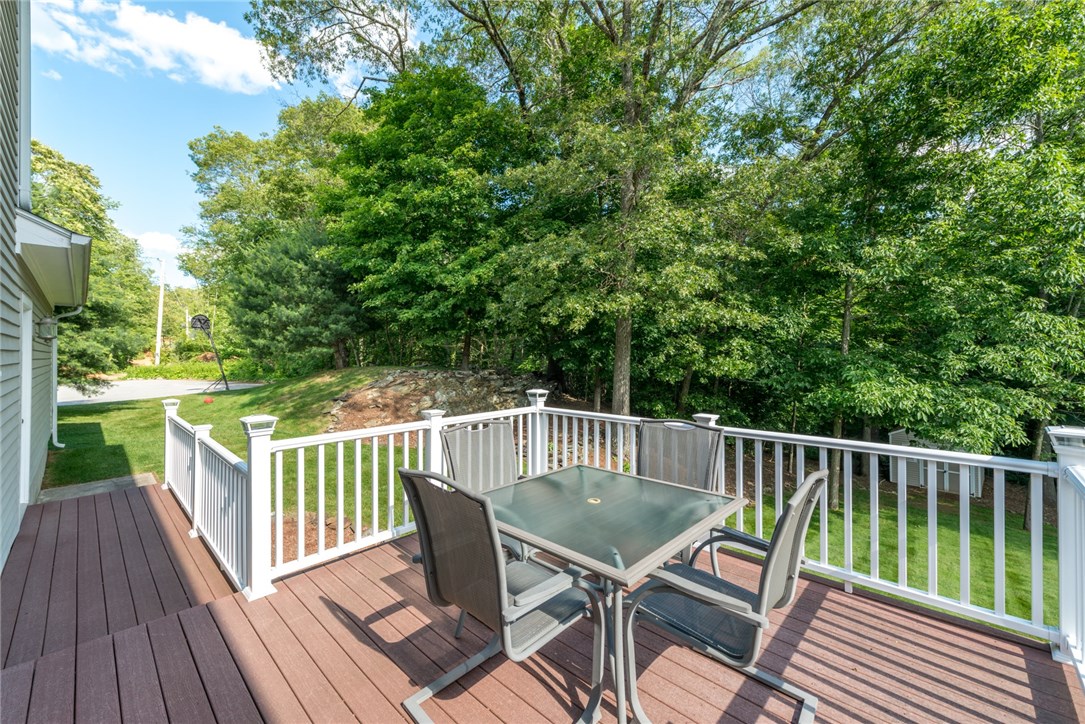 19 Doire Road Cumberland, RI 02864 - Photo 32 of 34