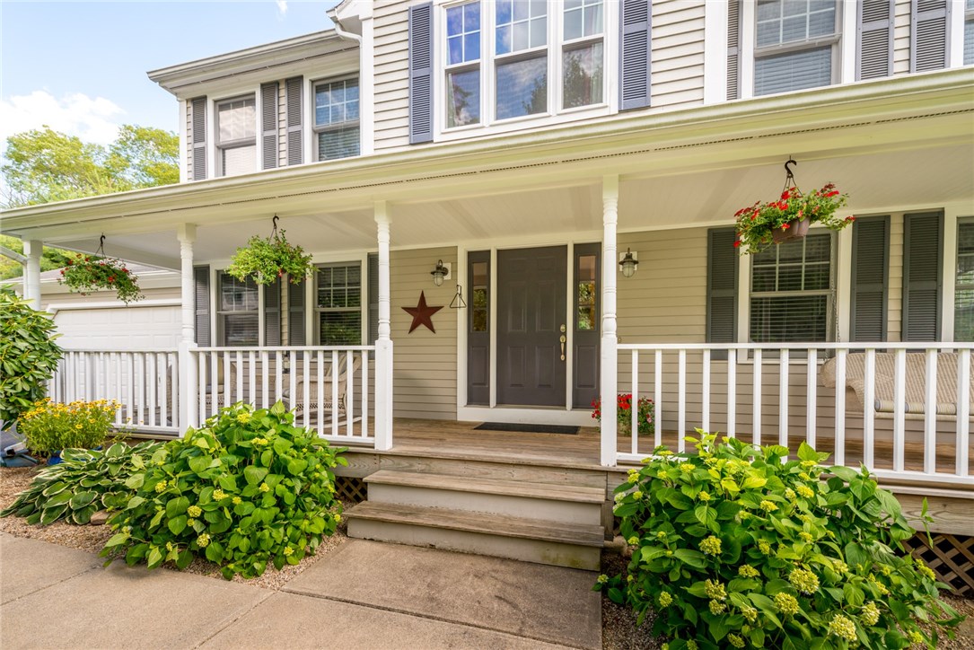 19 Doire Road Cumberland, RI 02864 - Photo 4 of 34