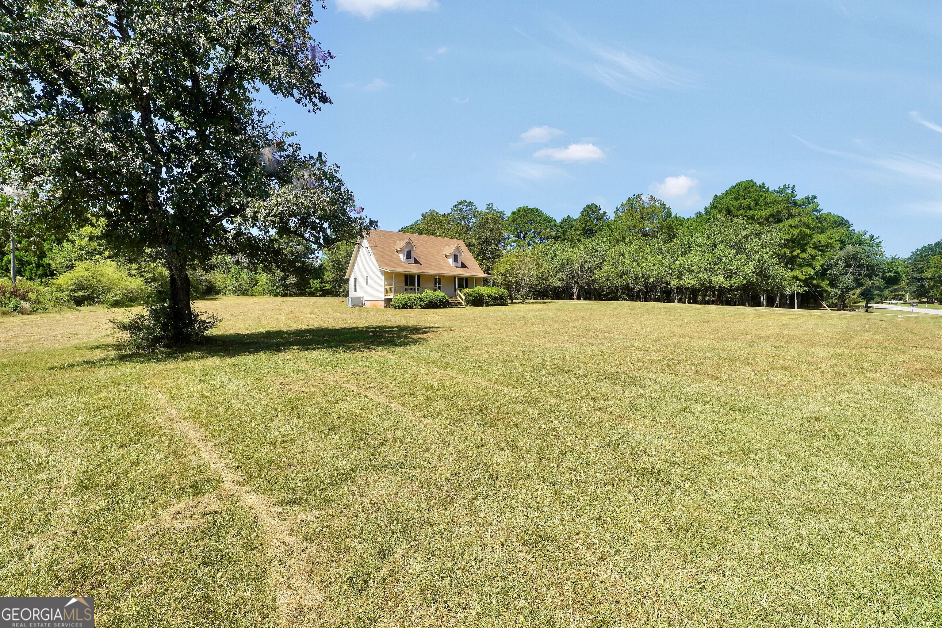 693 Patton Road Griffin, GA 30224 - Photo 4 of 32 Gallery Image 4