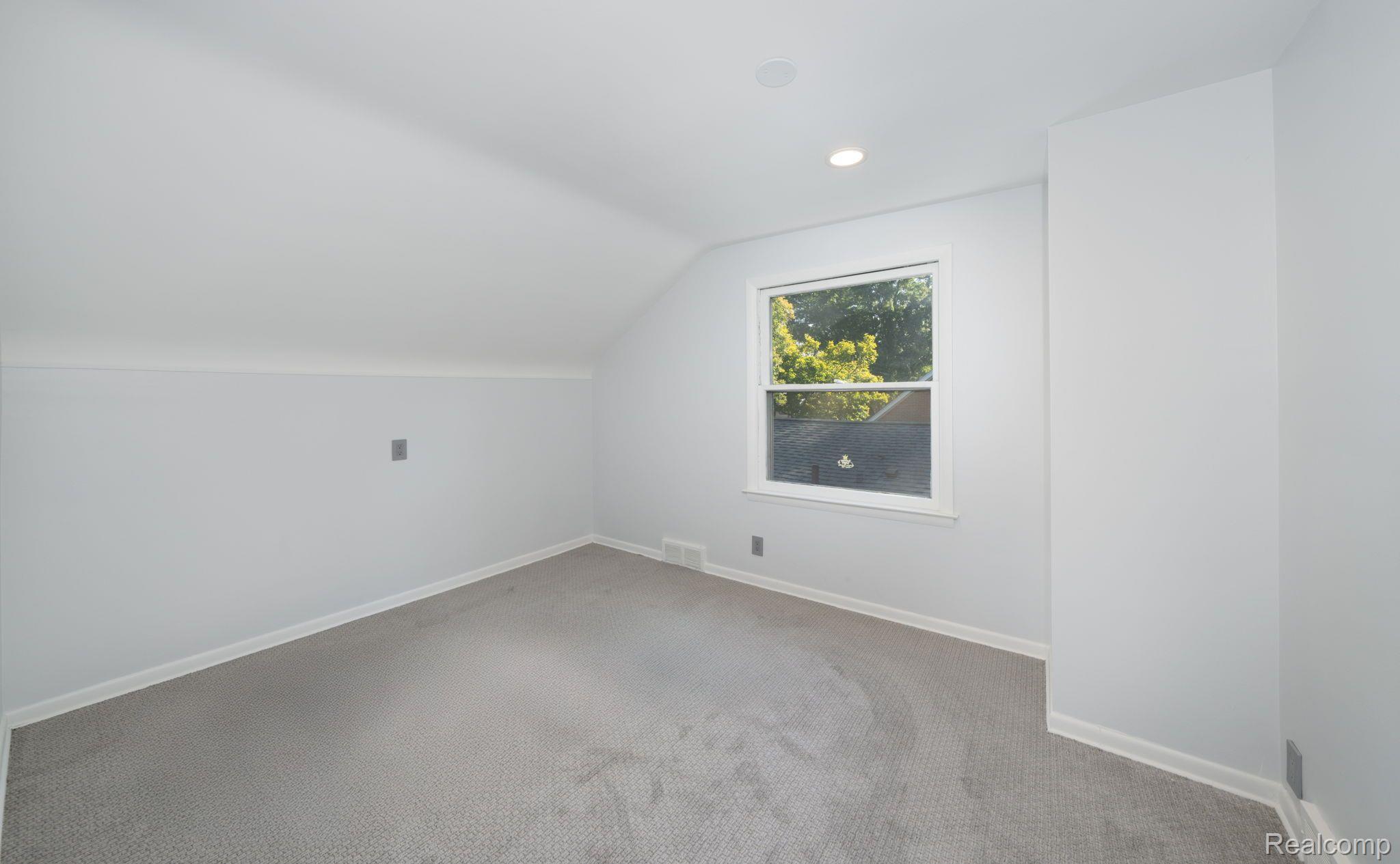 338 Roth Boulevard Clawson, MI 48017 - Photo 21 of 30 Gallery Image 21