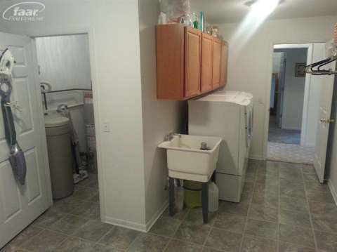 2232 North Oak Road Davison, MI 48423 - Photo 37 of 49 20398603-36.JPG