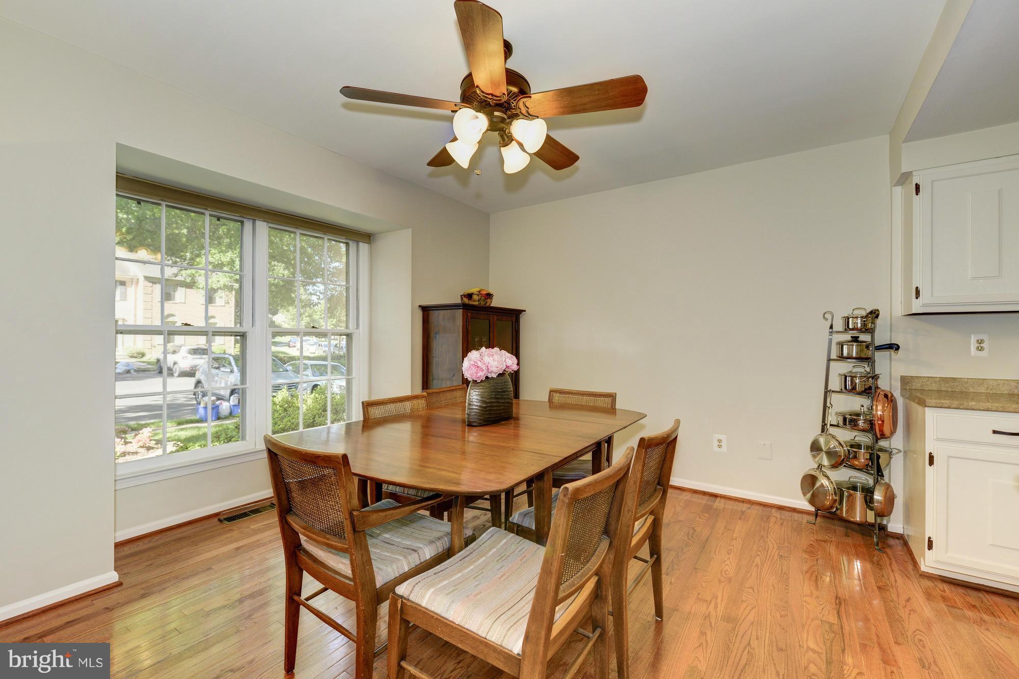 7918 Treeside Court Springfield, VA 22152 - Photo 12 of 30 Kitchen