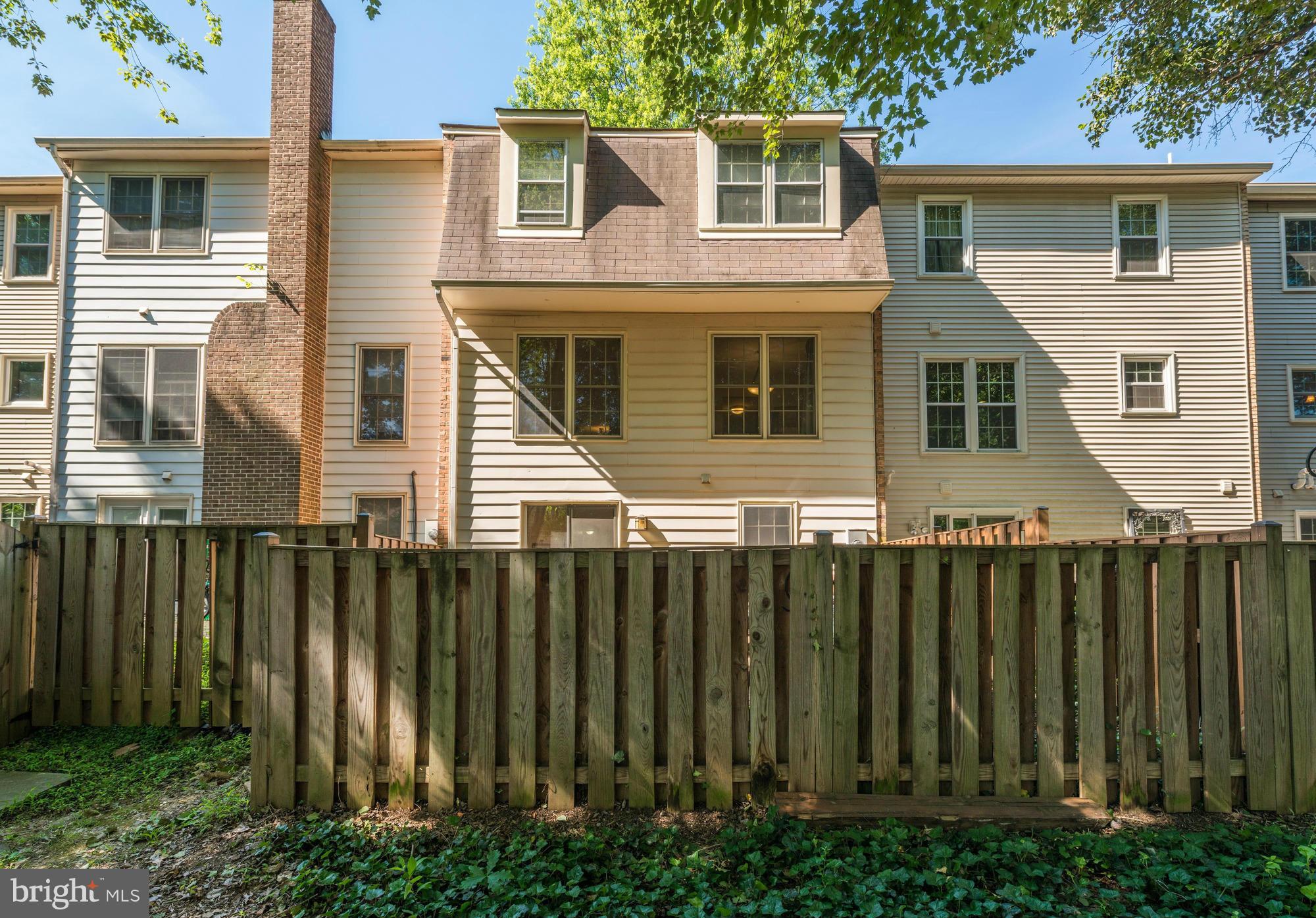 7918 Treeside Court Springfield, VA 22152 - Photo 30 of 30 Exterior (Rear)