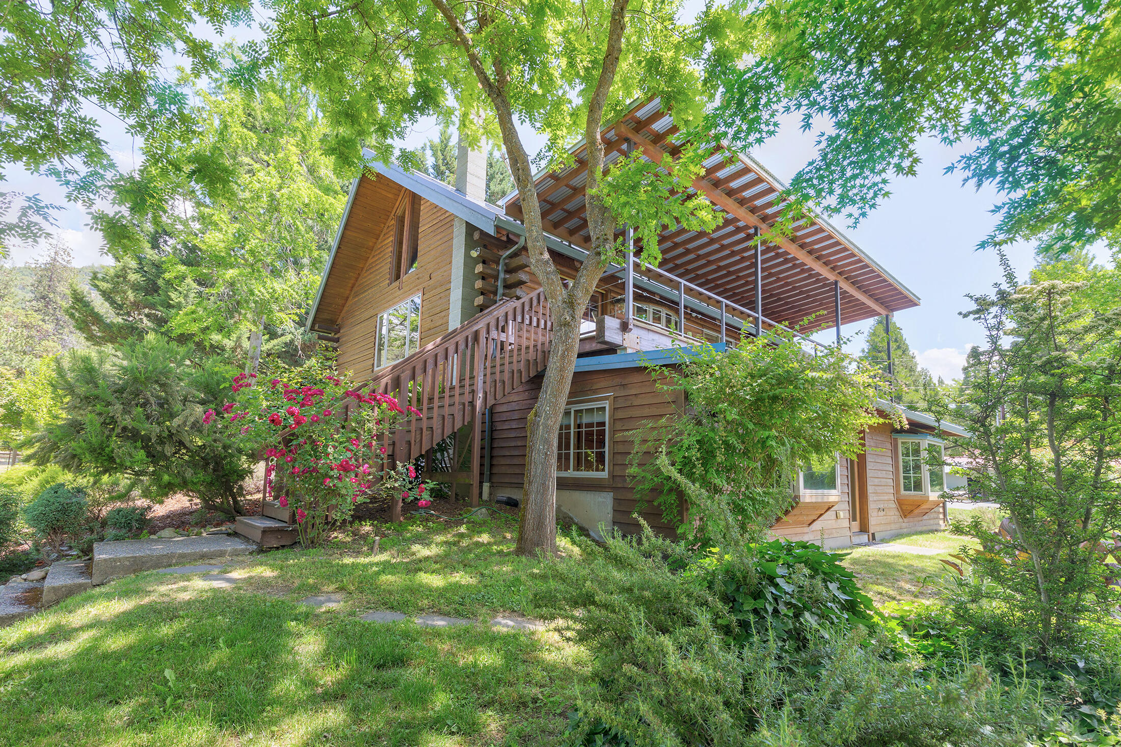 14921 North Applegate Road Grants Pass, OR 97527 - Photo 55 of 123 14921applegate014