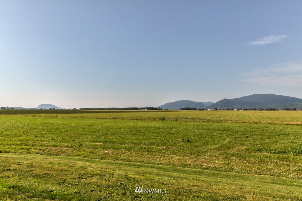 15057 Field Road Bow, WA 98232 - Photo 12 of 15 Gallery Image 12