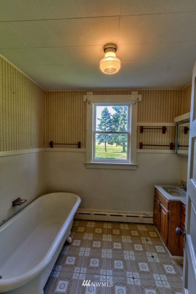 15057 Field Road Bow, WA 98232 - Photo 10 of 15 Gallery Image 10