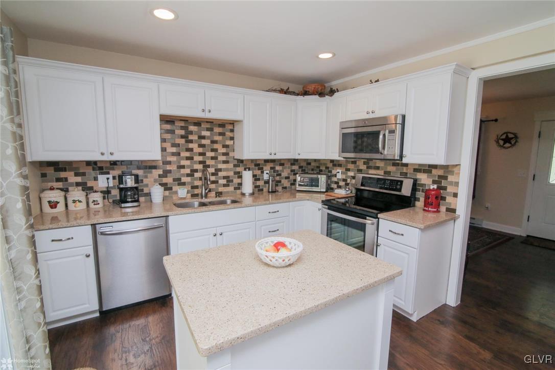 2594 Old Post Road Coplay, PA 18037 - Photo 3 of 12 Gallery Image 3