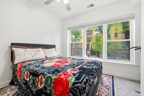 $180,000 | 2556 West Rosemont Avenue, Unit 1, Chicago, IL 60659
