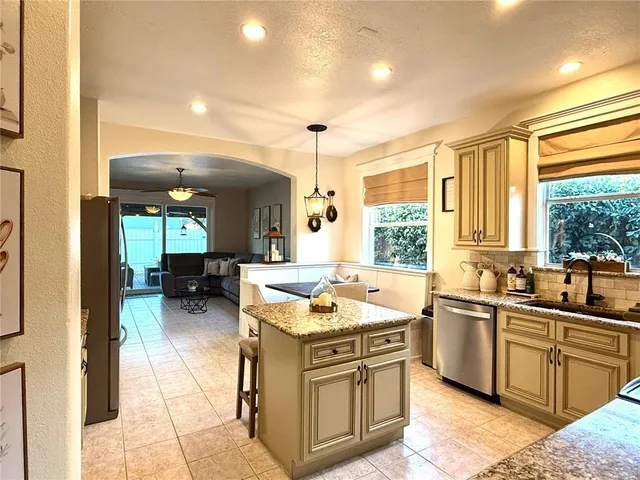 $465,000 | 14138 Castle Rock Drive, Orlando, FL 32828