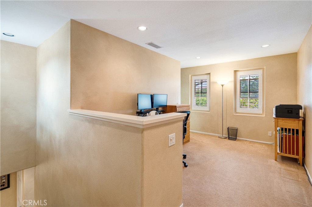 56 Freeland Irvine, CA 92602 - Photo 14 of 28