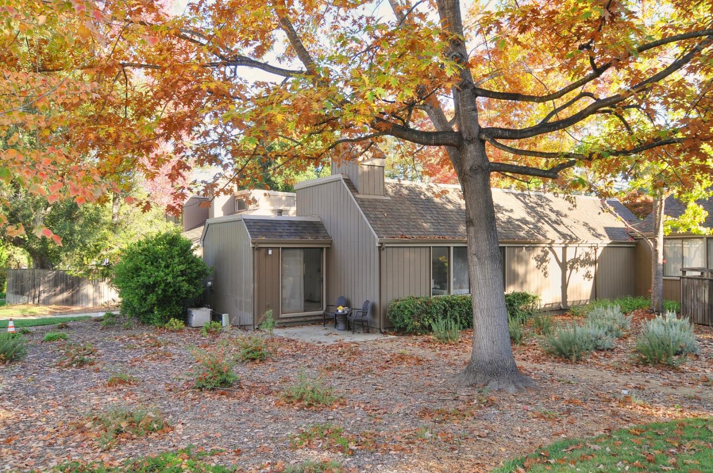 32 Farm Road Los Altos, CA 94024 - Photo 15 of 22