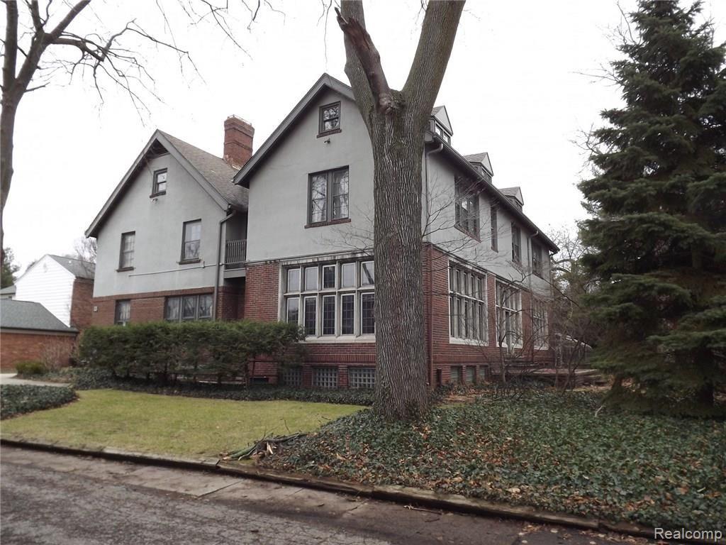12 Rathbone Place Grosse Pointe, MI 48230 - Photo 2 of 39 DSCF6911.JPG