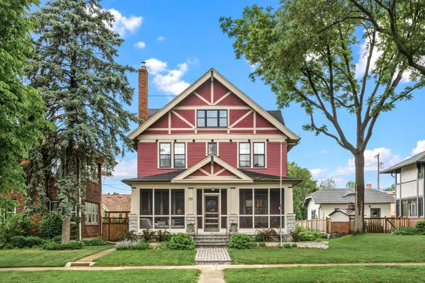 $1,000,000 | 1535 Lincoln Avenue, St. Paul, MN 55105