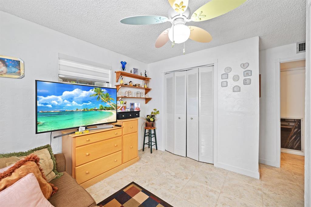 466 East 62nd Street Hialeah, FL 33013 - Photo 17 of 29