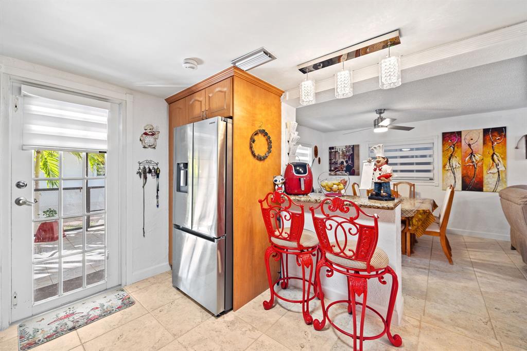 466 East 62nd Street Hialeah, FL 33013 - Photo 9 of 29