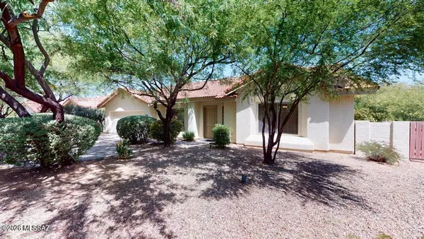 $2,500 | 5566 North Waterfield Drive, Tucson, AZ 85750